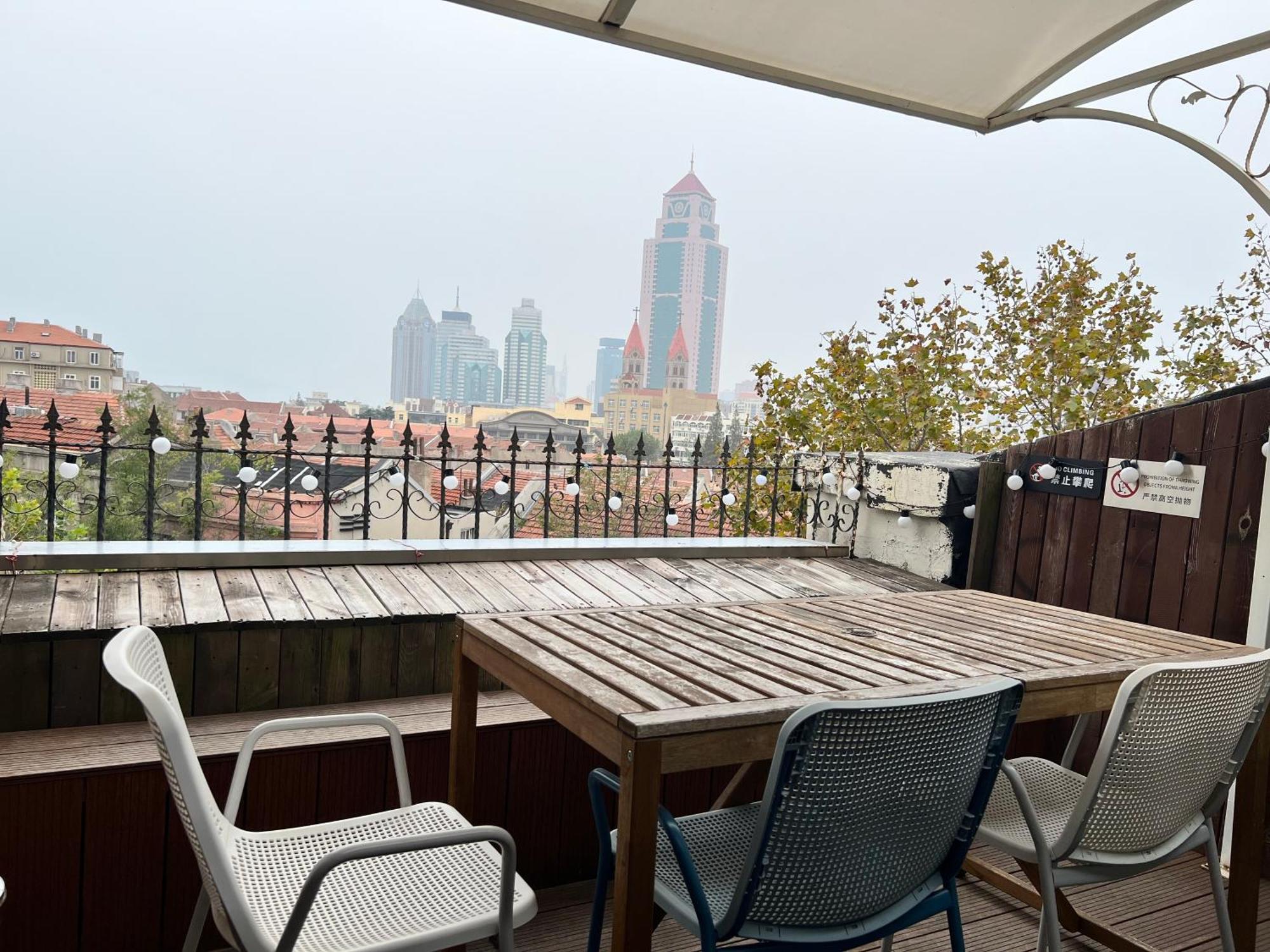 Qingdao Kaiyue Hotel Zhongshan Road St Michael'S Cathedral And Zhanqiao Pier Exteriör bild