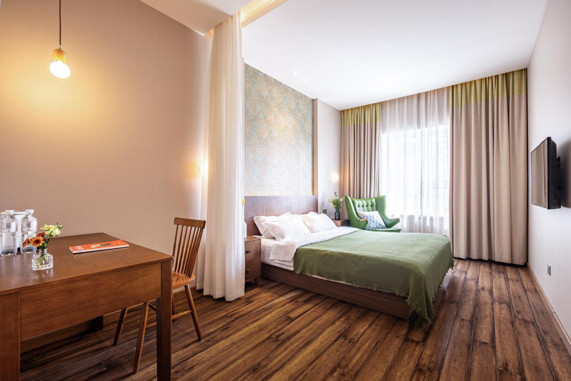 Qingdao Kaiyue Hotel Zhongshan Road St Michael'S Cathedral And Zhanqiao Pier Exteriör bild